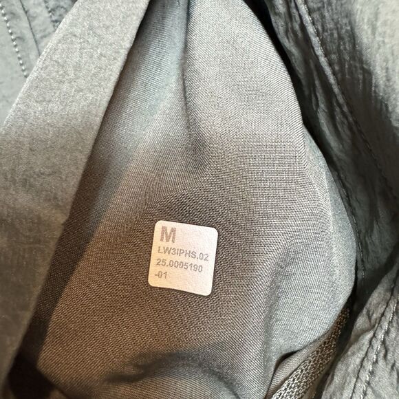 Lululemon Color Block Nylon Collared Jacket Retro Army Green/Black Size M NWT - Picture 10 of 10